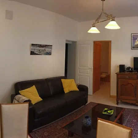 度假居 Le Cedre Bleu *